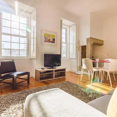 Apartment 1br Downtown At Sao Mamede
