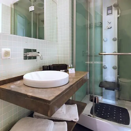 1br Downtown At Sao Mamede Apartment
